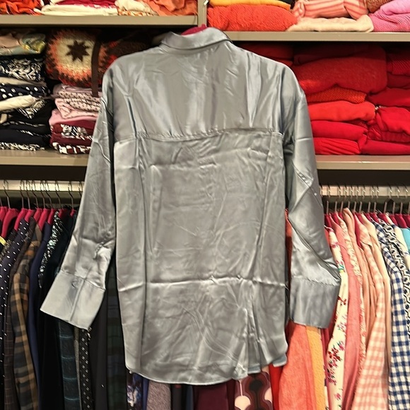 H&M satiny blue oversized size S long sleeved button down shirt. NWT - Picture 3 of 3